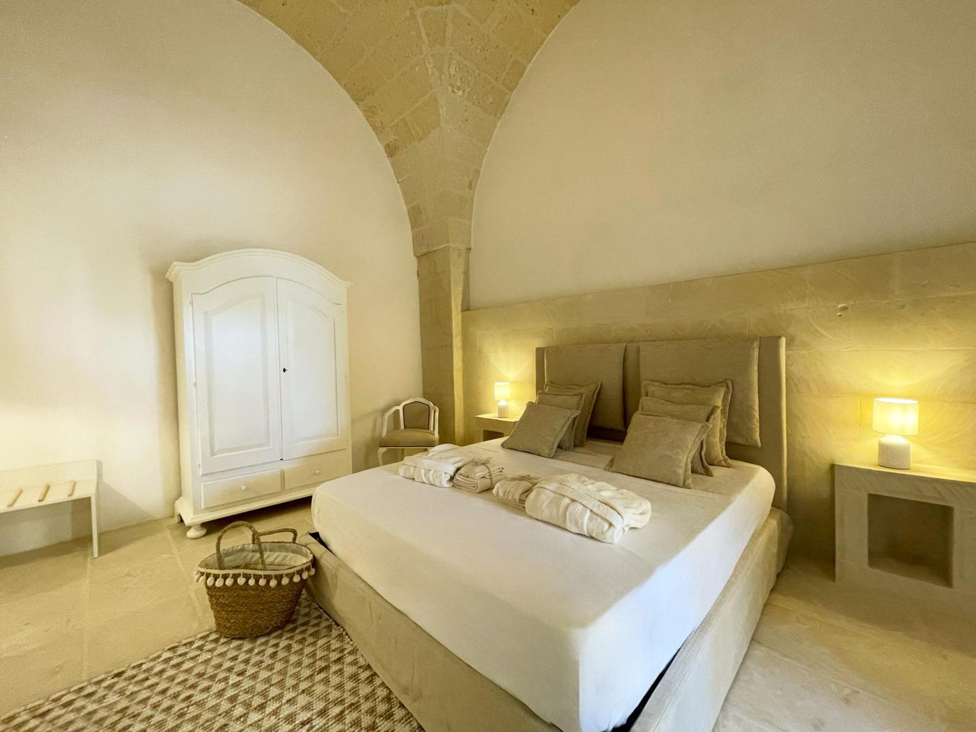 Masseria Paralupi Bed & Breakfast Lecce Dış mekan fotoğraf